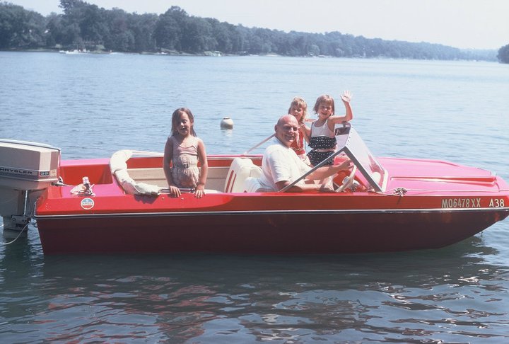 283900_2079943233043_1313334_n